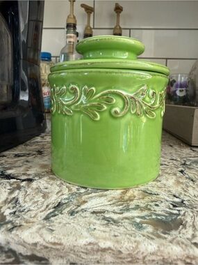Butter Bell Crock- Like New!